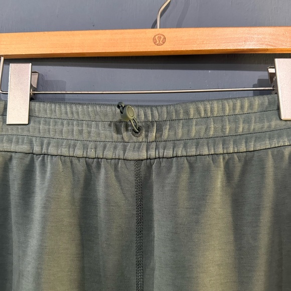Lululemon Brushed Softstreme HR Slim Leg Pant - 8 - Smoked Spruce - NWT! - Picture 5 of 8